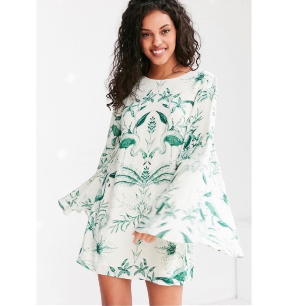 Kimchi Blue Birds Of Paradise Mini Shift Dress